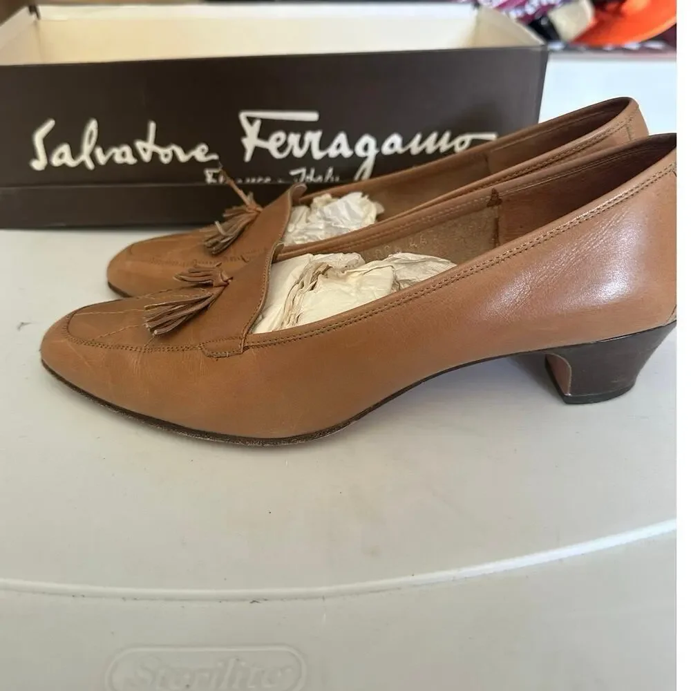Vintage Salvatore Ferragamo Brown Leather Slip On Pump Heels loafers Size 8